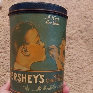 Vintage Storage Tin - Blue and Green